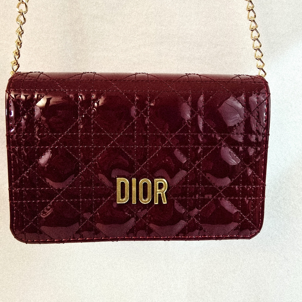Fun FAUX Shiny Quilted Burgundy Red Patent Shoulder Crossbody Bag Gold Chain